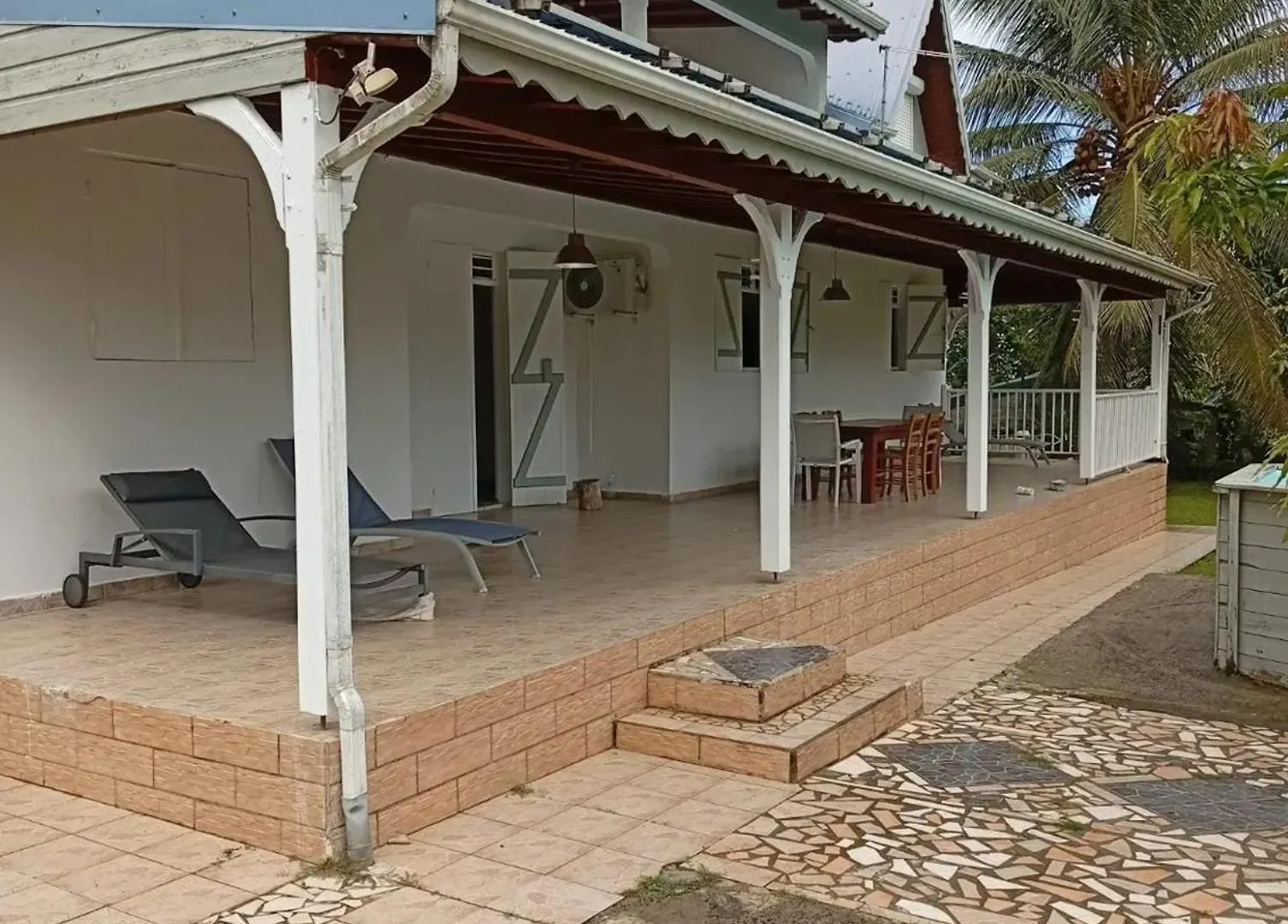 Maison Charmante A Lamentin Avec Vue Sur La Mer